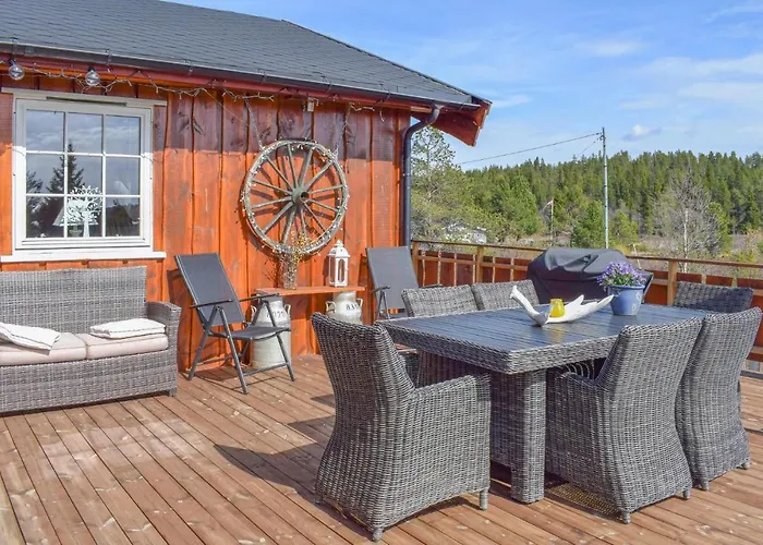 Semesterbostad Amazing In Tisleidalen With Sauna *